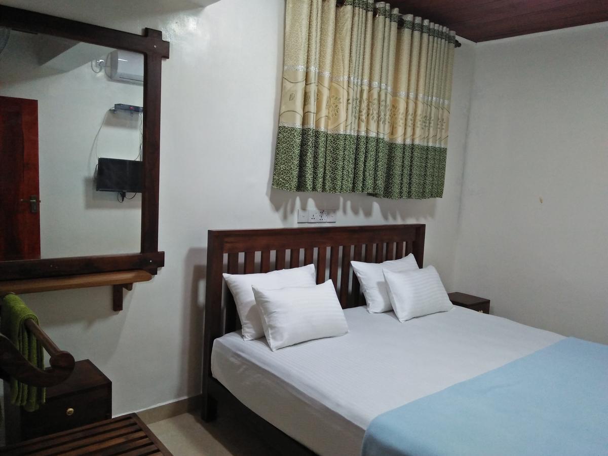 Shaa Lodge Tissamaharama Exterior photo